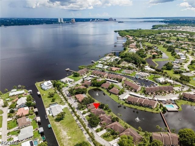 15472 Admiralty CIR 1, North Fort Myers, FL 33917