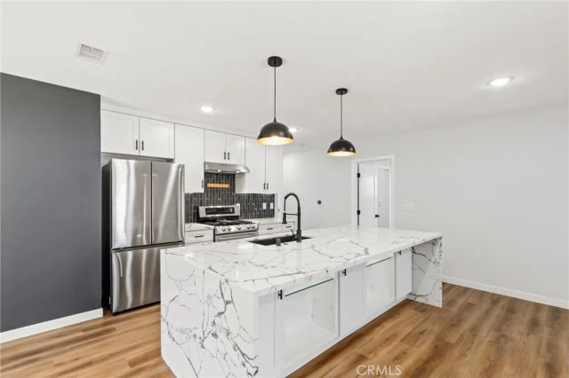 3095 College Avenue, Costa Mesa, CA 92626