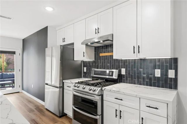 3095 College Avenue, Costa Mesa, CA 92626