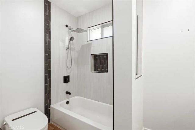 3095 College Avenue, Costa Mesa, CA 92626
