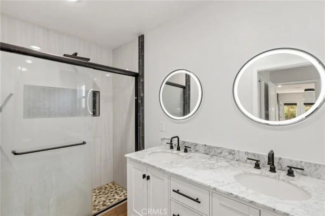 3095 College Avenue, Costa Mesa, CA 92626