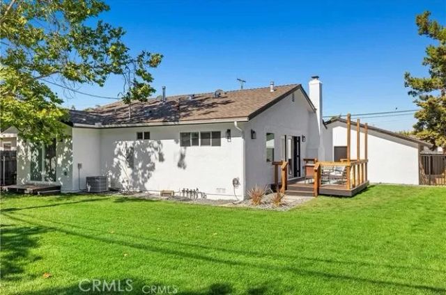 3095 College Avenue, Costa Mesa, CA 92626