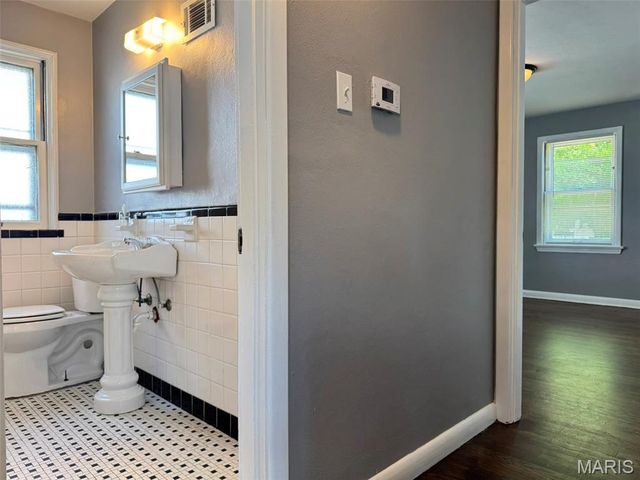 1506 Bradford Avenue, St Louis, MO 63133
