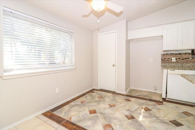 5706 Guildwood Drive, Arlington, TX 76017