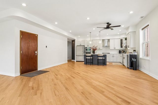 3968 S Ellis Avenue 2N, Chicago, IL 60653