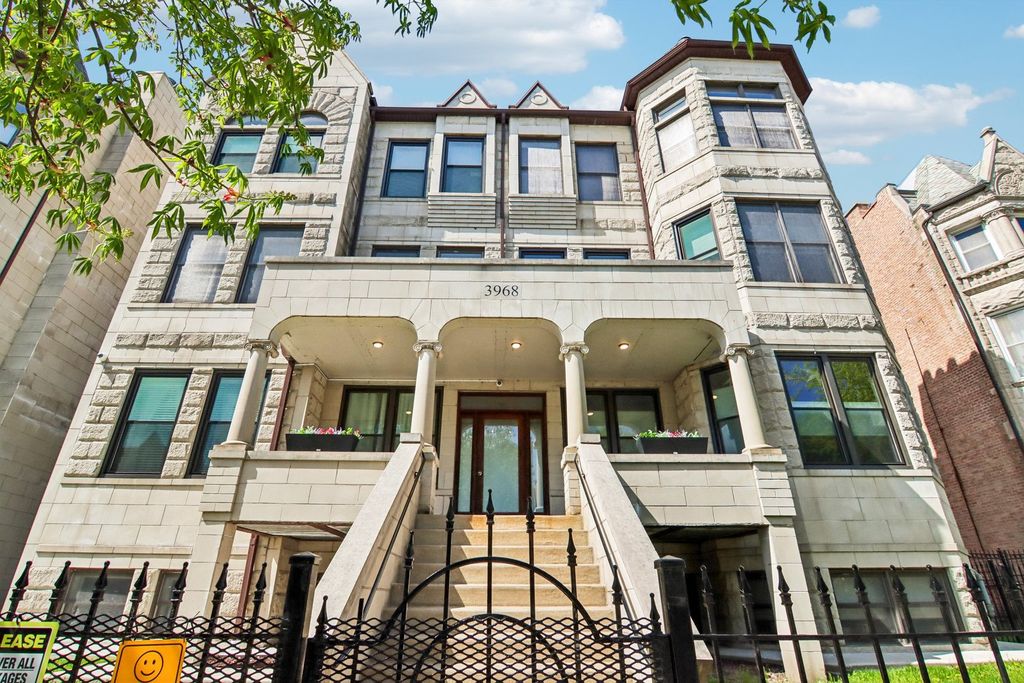 3968 S Ellis Avenue 2N, Chicago, IL 60653