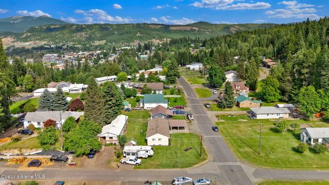 2040 Washington Ave, St. Maries, ID 83861