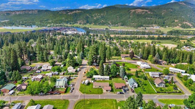 2040 Washington Ave, St. Maries, ID 83861