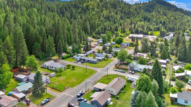 2040 Washington Ave, St. Maries, ID 83861