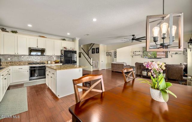 4011 Prestwick Lane, Palmdale, CA 93551