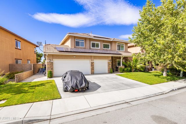 4011 Prestwick Lane, Palmdale, CA 93551