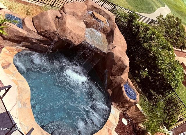 4011 Prestwick Lane, Palmdale, CA 93551