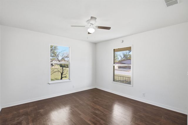 4201 Mckibben Street, Haltom City, TX 76117