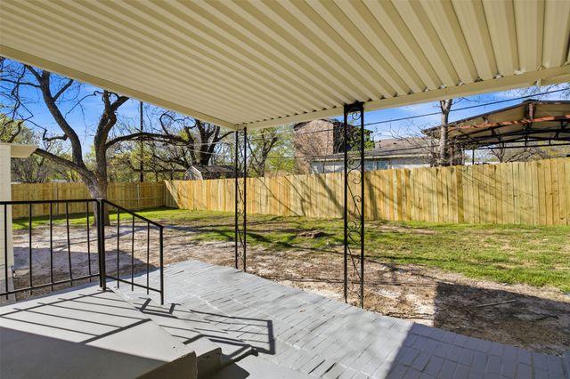 4201 Mckibben Street, Haltom City, TX 76117