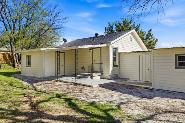 4201 Mckibben Street, Haltom City, TX 76117