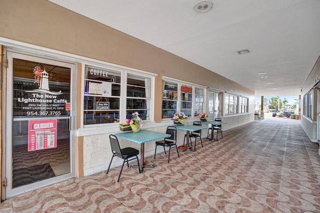 5520 SW 27th Terrace, Fort Lauderdale, FL 33312