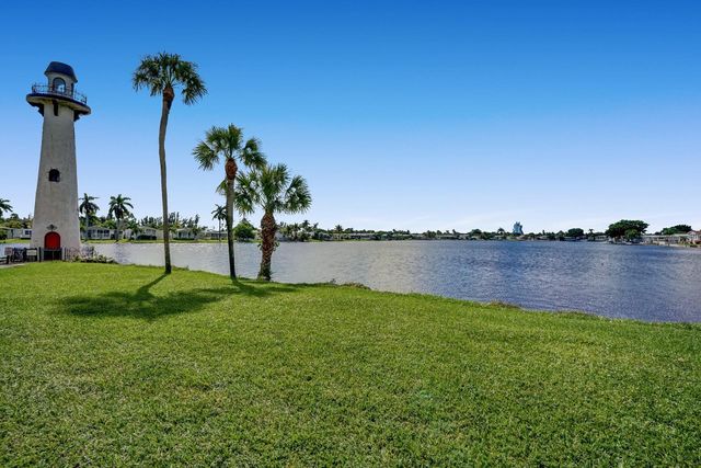 5520 SW 27th Terrace, Fort Lauderdale, FL 33312