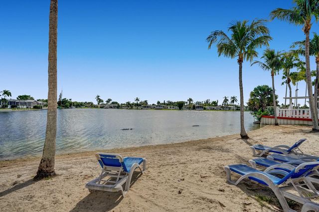 5520 SW 27th Terrace, Fort Lauderdale, FL 33312