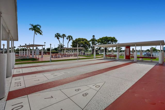 5520 SW 27th Terrace, Fort Lauderdale, FL 33312