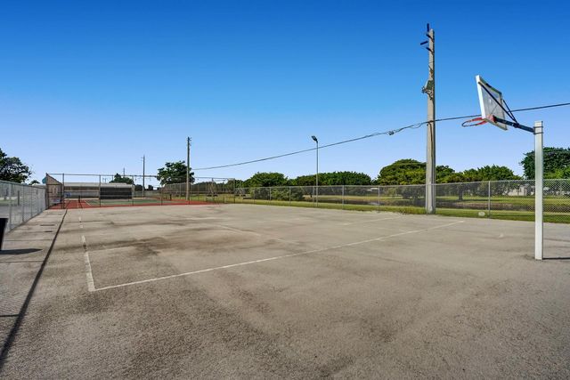 5520 SW 27th Terrace, Fort Lauderdale, FL 33312