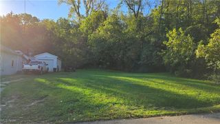 807 Locust Street, Parkersburg, WV 26101