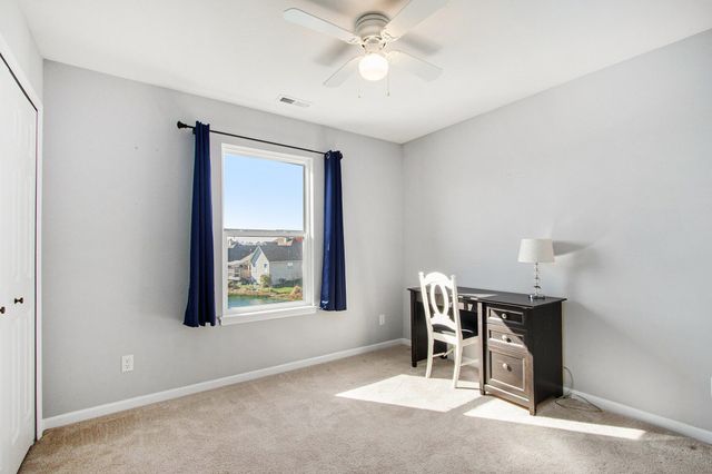 2751 Kildare Courtyard, Valparaiso, IN 46385