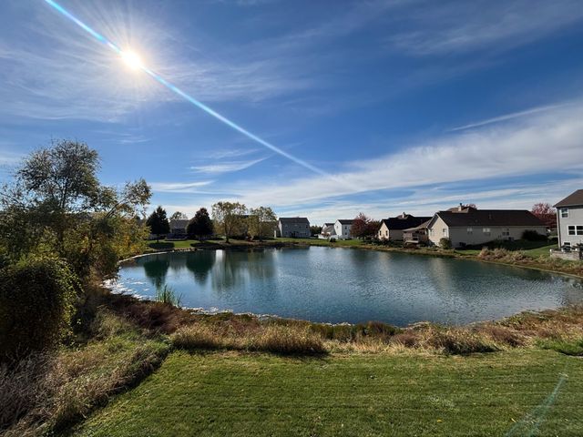 2751 Kildare Courtyard, Valparaiso, IN 46385