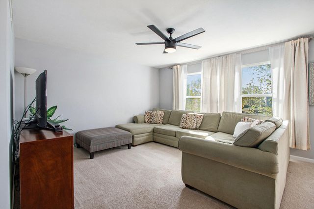 2751 Kildare Courtyard, Valparaiso, IN 46385