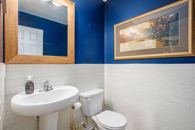 2751 Kildare Courtyard, Valparaiso, IN 46385