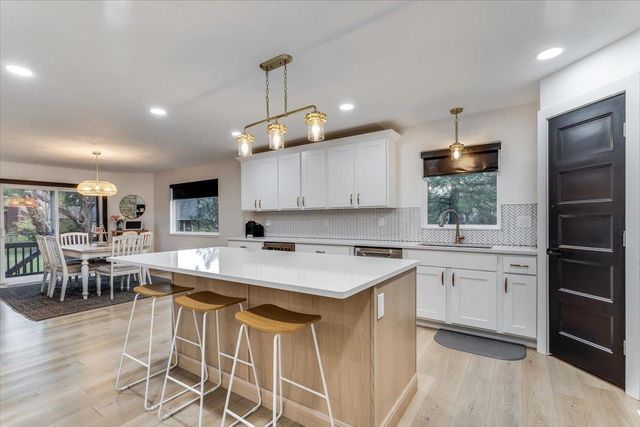 12113 W Ridgepoint Ct, Wichita, KS 67235