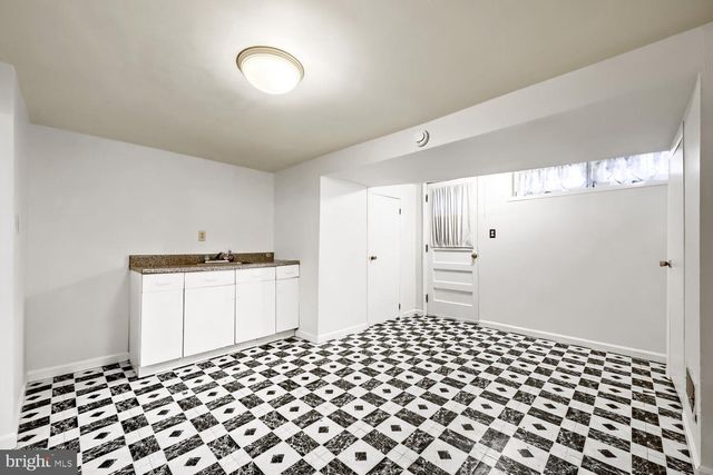 802 UMBRA ST, Baltimore, MD 21224