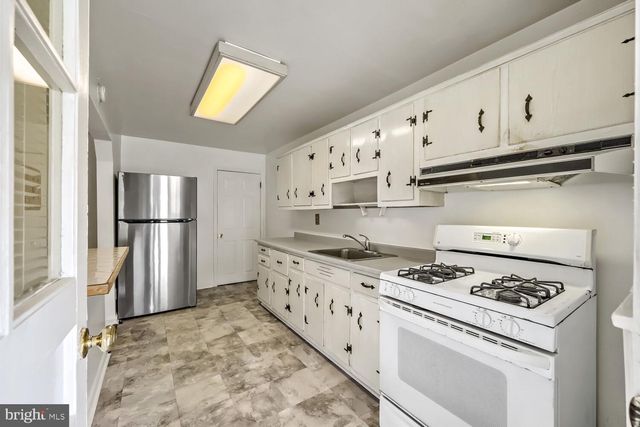 802 UMBRA ST, Baltimore, MD 21224