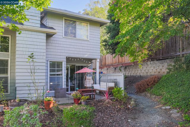 290 Pebblecreek Ct, Martinez, CA 94553