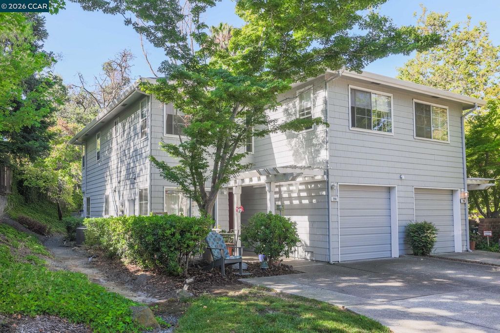 290 Pebblecreek Ct, Martinez, CA 94553