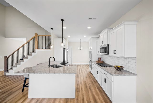 214 Harvest Moon Dr, Clarksville, TN 37043