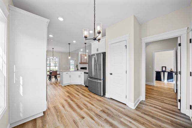 214 Harvest Moon Dr, Clarksville, TN 37043