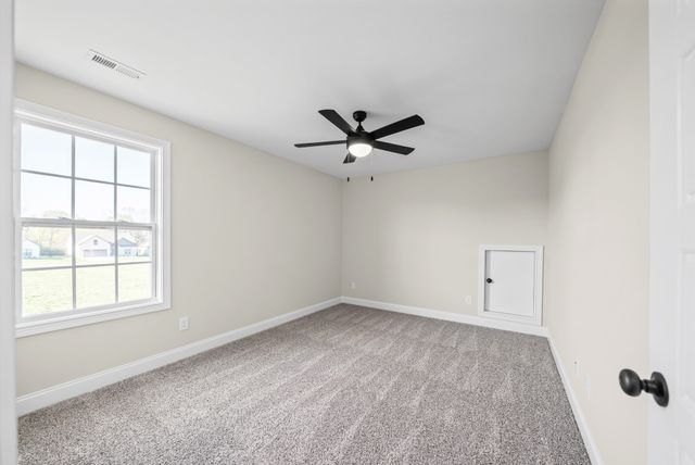 214 Harvest Moon Dr, Clarksville, TN 37043