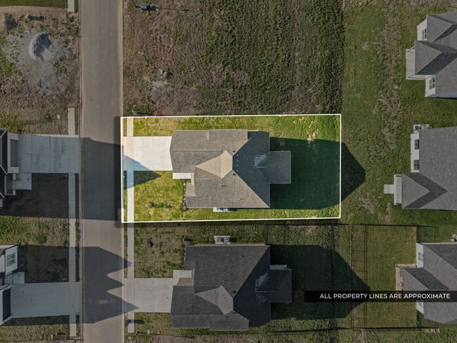 214 Harvest Moon Dr, Clarksville, TN 37043