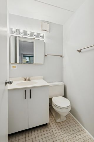 840 Michigan Avenue 10, Evanston, IL 60202