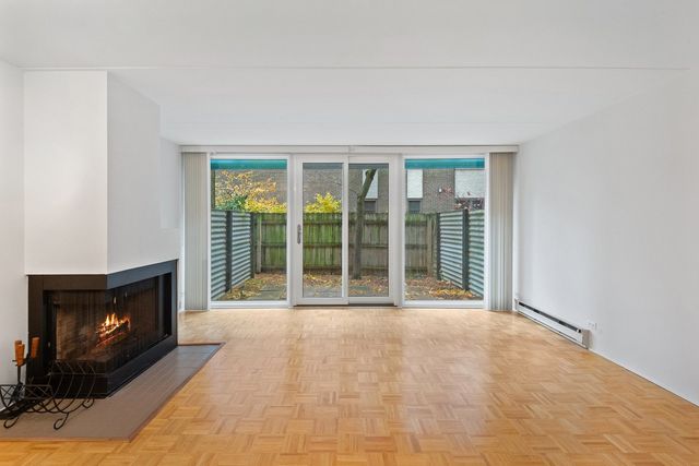 840 Michigan Avenue 10, Evanston, IL 60202