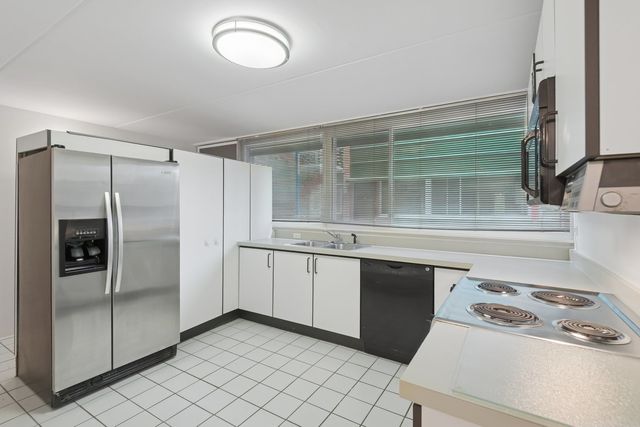 840 Michigan Avenue 10, Evanston, IL 60202