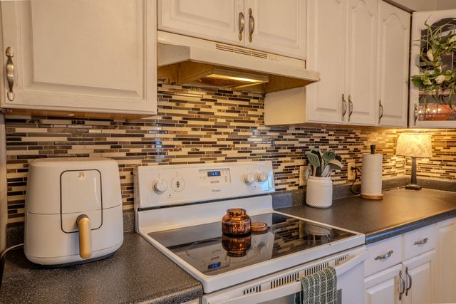 95 Kim Gay Lane, Mckee, KY 40447