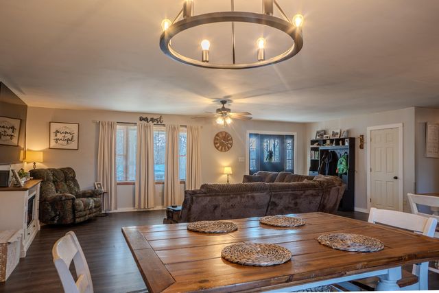 95 Kim Gay Lane, Mckee, KY 40447