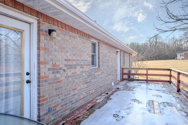 95 Kim Gay Lane, Mckee, KY 40447