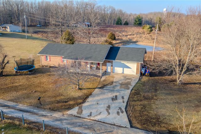 95 Kim Gay Lane, Mckee, KY 40447