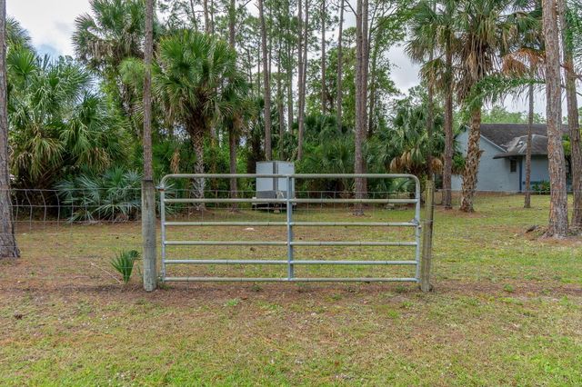 15578 89th Place N, The Acreage, FL 33470