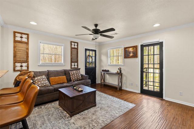 180 Jordan Road, Point Blank, TX 77364