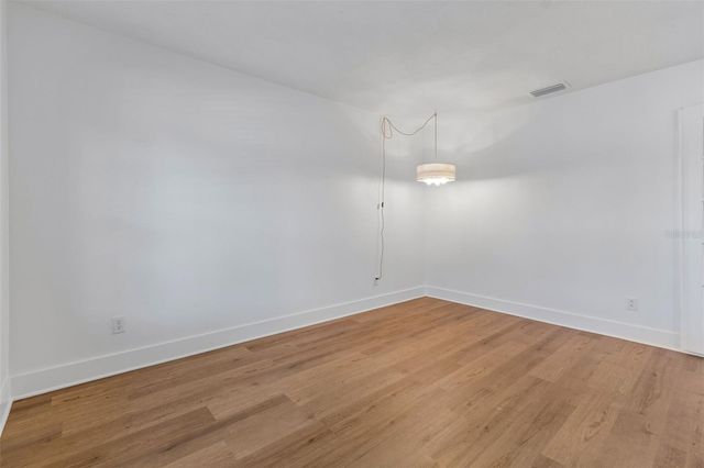 16205 SAWGRASS CIRCLE, Tampa, FL 33624