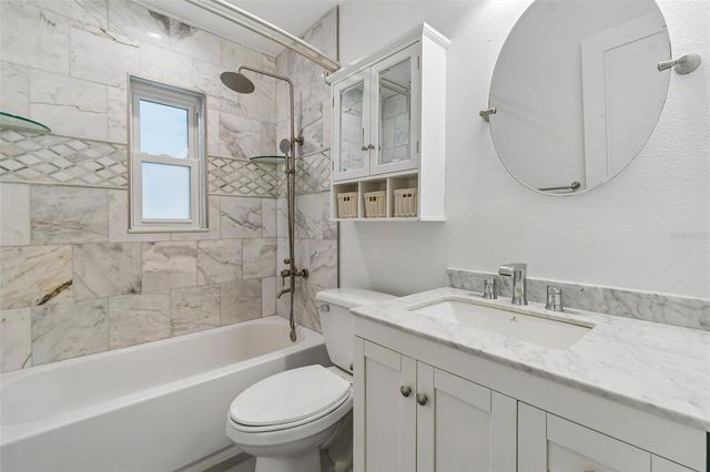 16205 SAWGRASS CIRCLE, Tampa, FL 33624