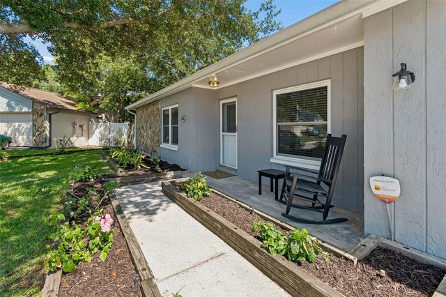 16205 SAWGRASS CIRCLE, Tampa, FL 33624